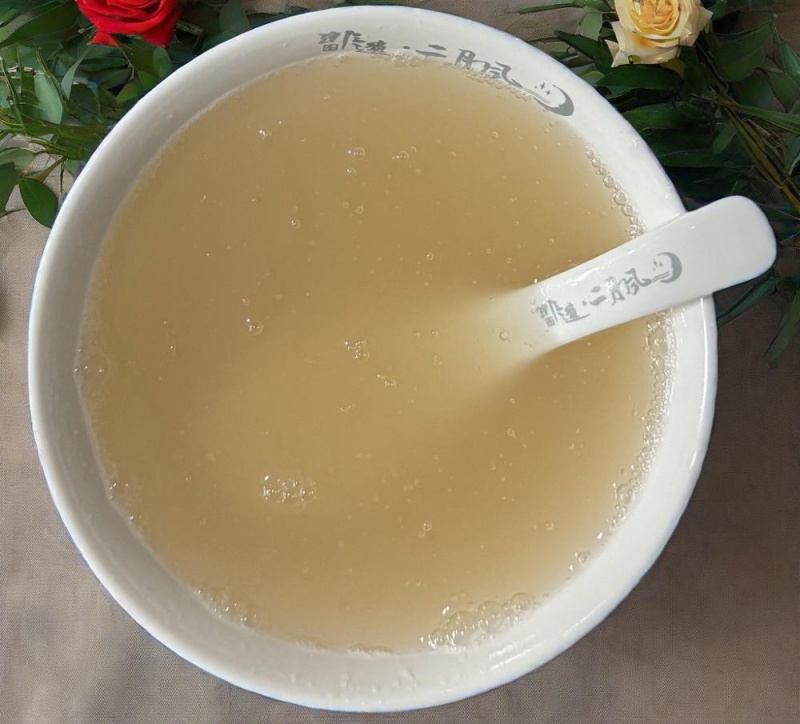 1747642591122031.jpg 沖熟后的野生葛根粉.jpg