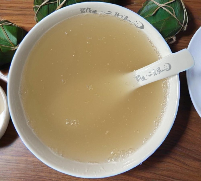 1768093366490753.jpg 野生葛根粉和粽子.jpg