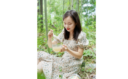 為何99%漂亮女性每天都在喝一杯有機(jī)野生葛根粉？